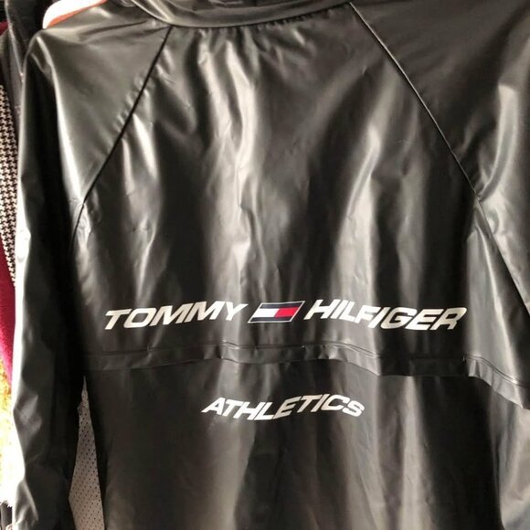 Vintage Tommy Hilfiger Men’s Rain Jacket Waterproof Sz Medium Oversized 90's - Picture 8 of 8